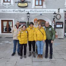 I 4 atleti con i loro 2 accompagnatori