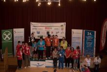 Durante le premiazioni dopo le gare dei campionati di nuoto.