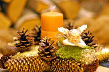 Candela con ornamento