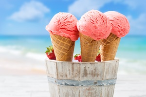 Drei Eis in der Waffel